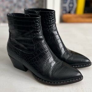 [Something Navy] Wesley Leather Embossed Croc Silver Stud Western Ankle Boot